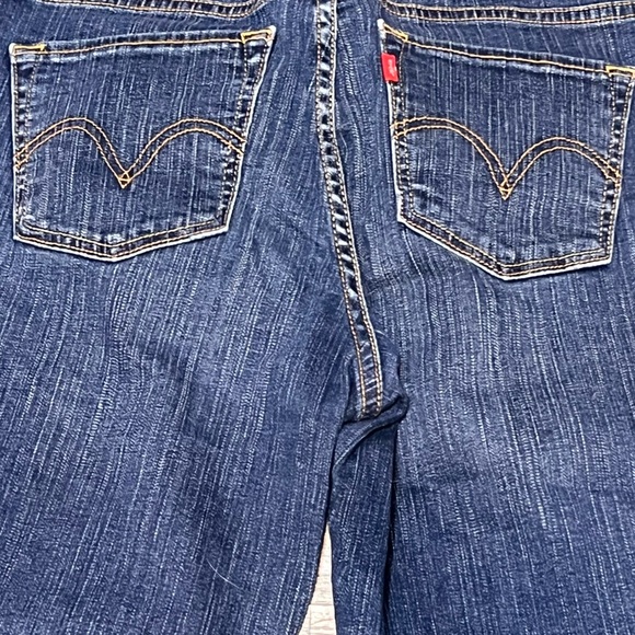 Levis Perfectly Slimming 512 Capri Blue Jean Denim Women Size 8 - Picture 8 of 11